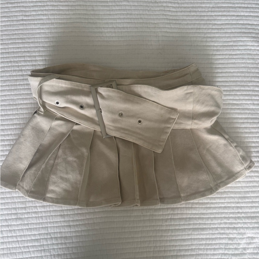Oh Polly Cream Mini Skirt with Belt